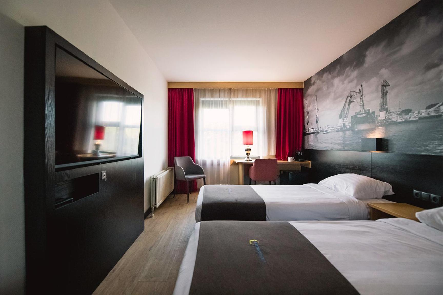 Bastion Hotel Барендрехт Экстерьер фото